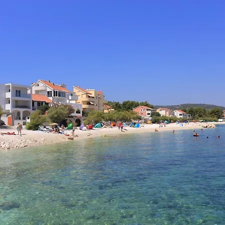 Seaside Family Friendly House With A Swimming Pool Slatine, Ciovo - 17231 * Slatine