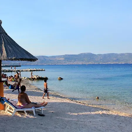 Seaside Family Friendly House With A Swimming Pool Slatine, Ciovo - 17231 Hébergement de vacances Slatine