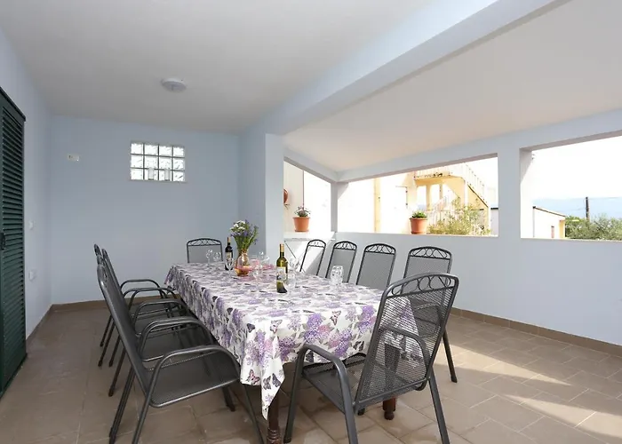 Seaside Family Friendly House With A Swimming Pool Slatine, Ciovo - 17231 *