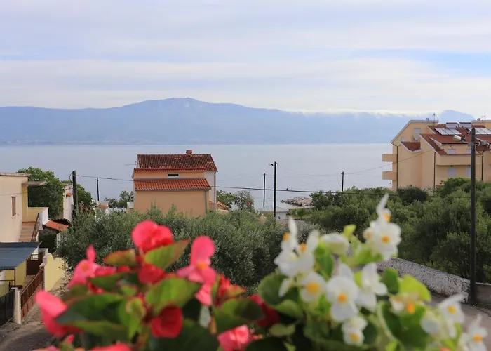 Feriehus Seaside Family Friendly House With A Swimming Pool Slatine, Ciovo - 17231 Slatine